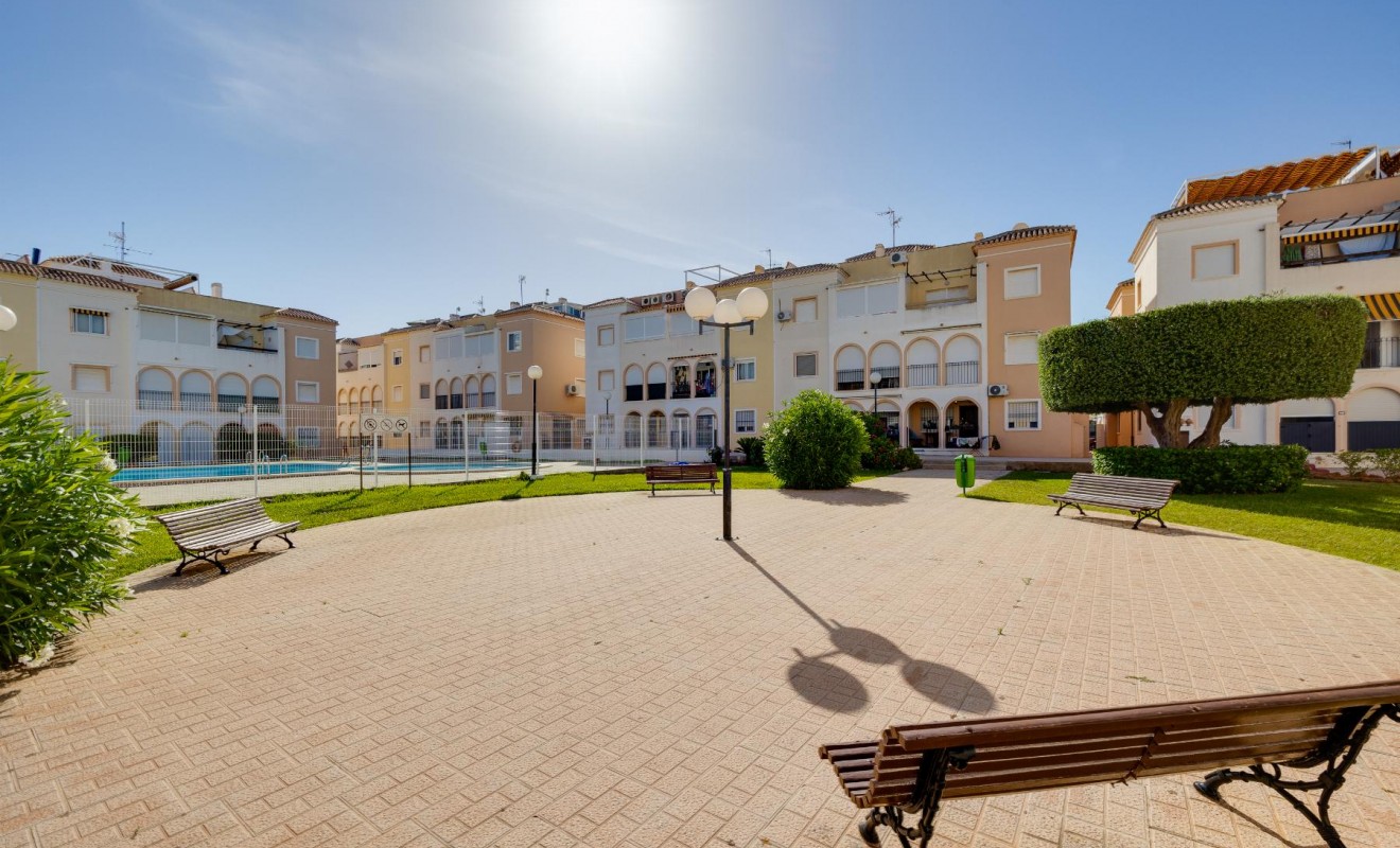 Wederverkoop - Bungalow - Torrevieja - Playa de los Naufragos