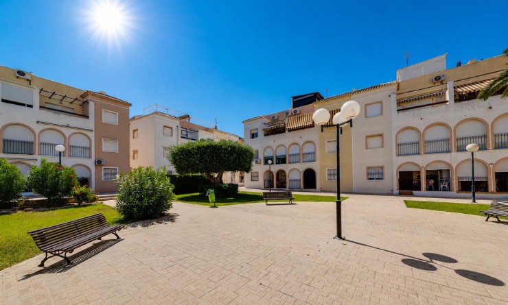 Wederverkoop - Bungalow - Torrevieja - Playa de los Naufragos