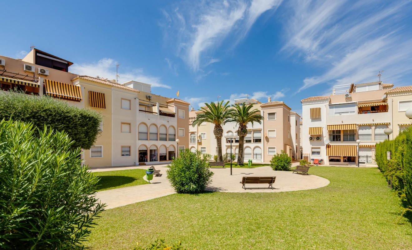 Wederverkoop - Bungalow - Torrevieja - Playa de los Naufragos