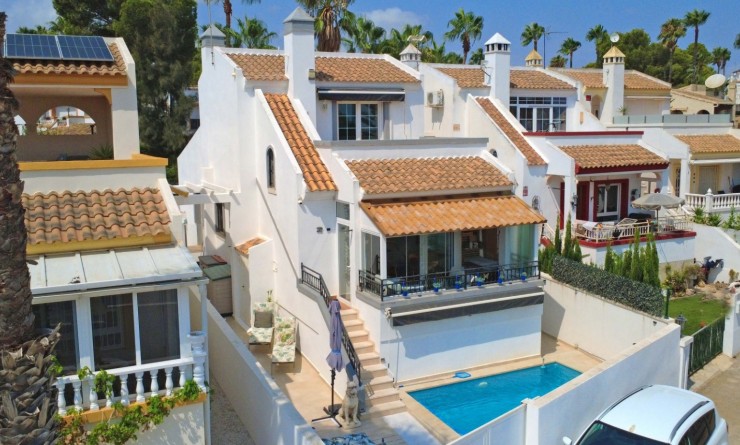 Wederverkoop - Detached villa - Orihuela Costa - Villamartín