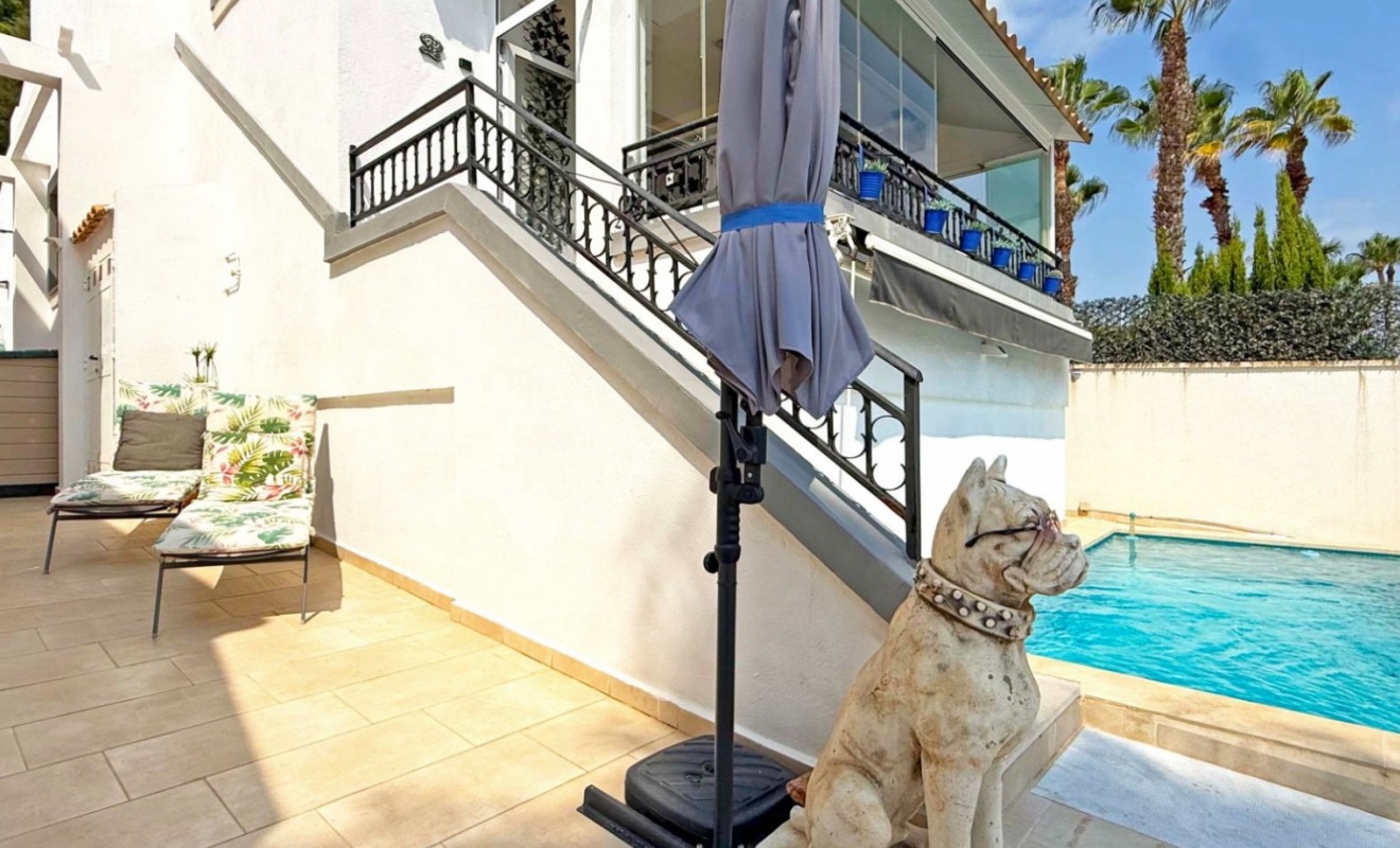 Wederverkoop - Detached villa - Orihuela Costa - Villamartín