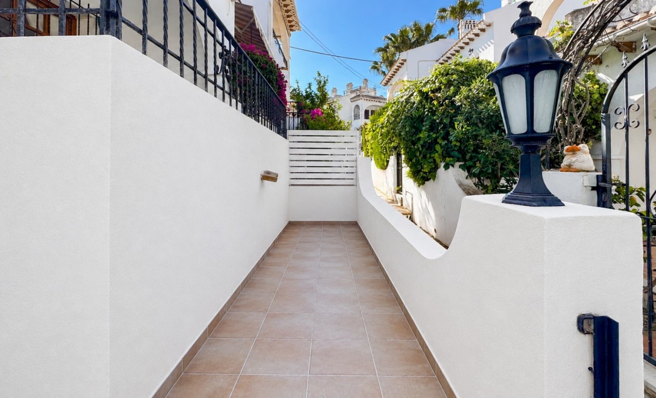 Wederverkoop - Bungalow - Torrevieja - Nueva Torrevieja - Aguas Nuevas