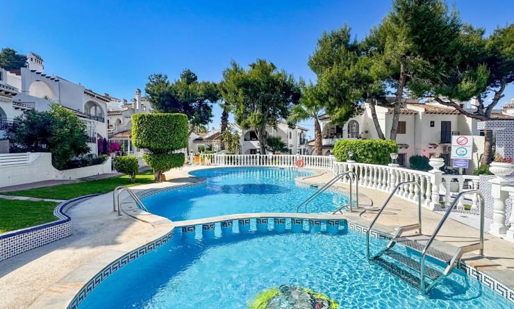 Wederverkoop - Bungalow - Torrevieja - Nueva Torrevieja - Aguas Nuevas