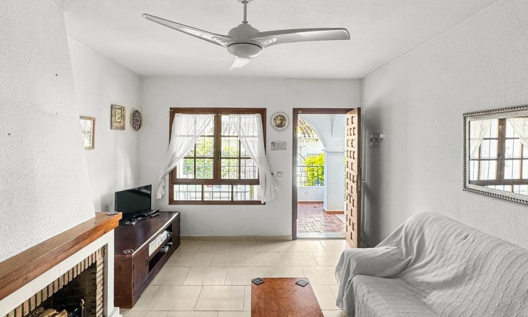 Wederverkoop - Bungalow - Torrevieja - Nueva Torrevieja - Aguas Nuevas
