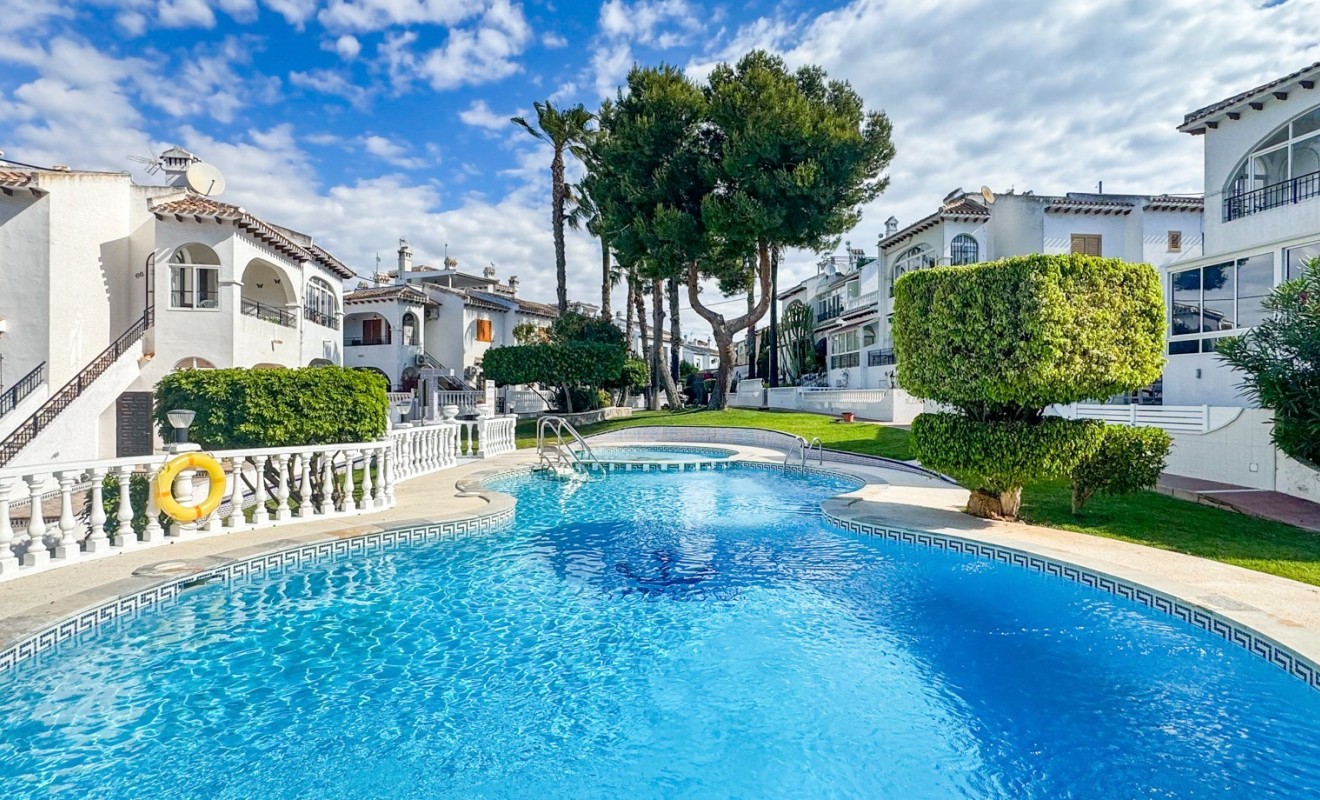 Wederverkoop - Bungalow - Torrevieja - Nueva Torrevieja - Aguas Nuevas