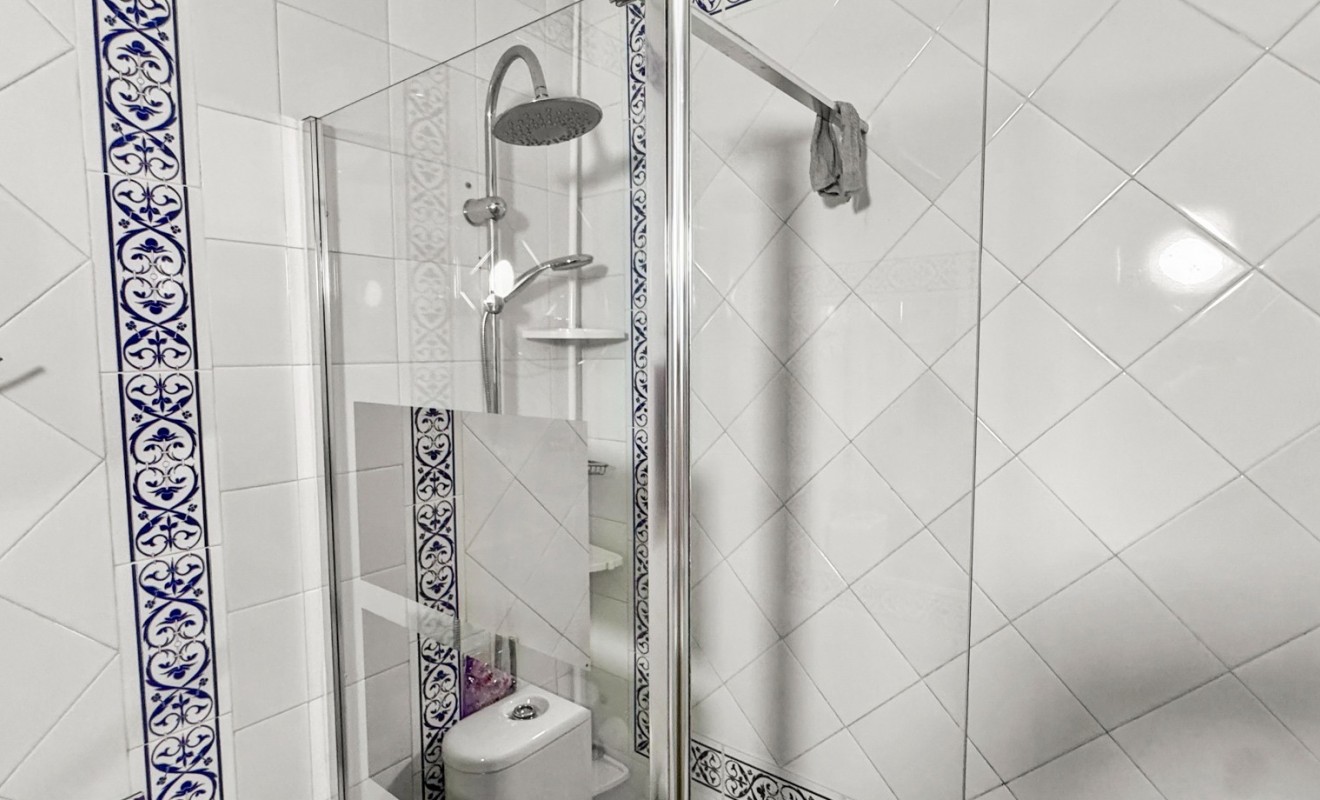 Wederverkoop - Bungalow - Torrevieja - Nueva Torrevieja - Aguas Nuevas