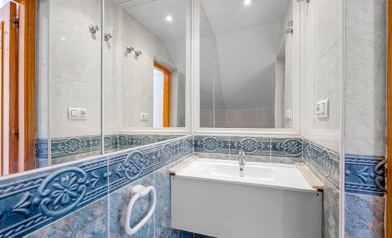 Wederverkoop - House - Orihuela Costa - Las Filipinas