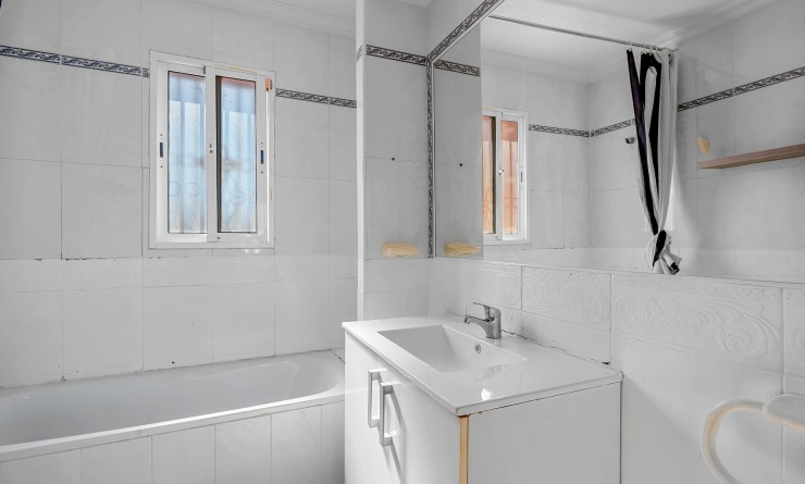 Wederverkoop - House - Orihuela Costa - Las Filipinas