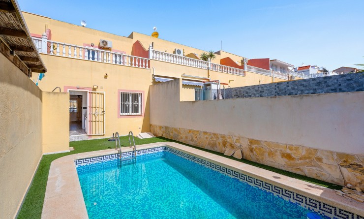 Wederverkoop - House - Orihuela Costa - Las Filipinas