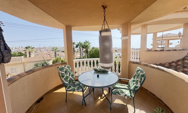 Revente - Villa - Villamartín