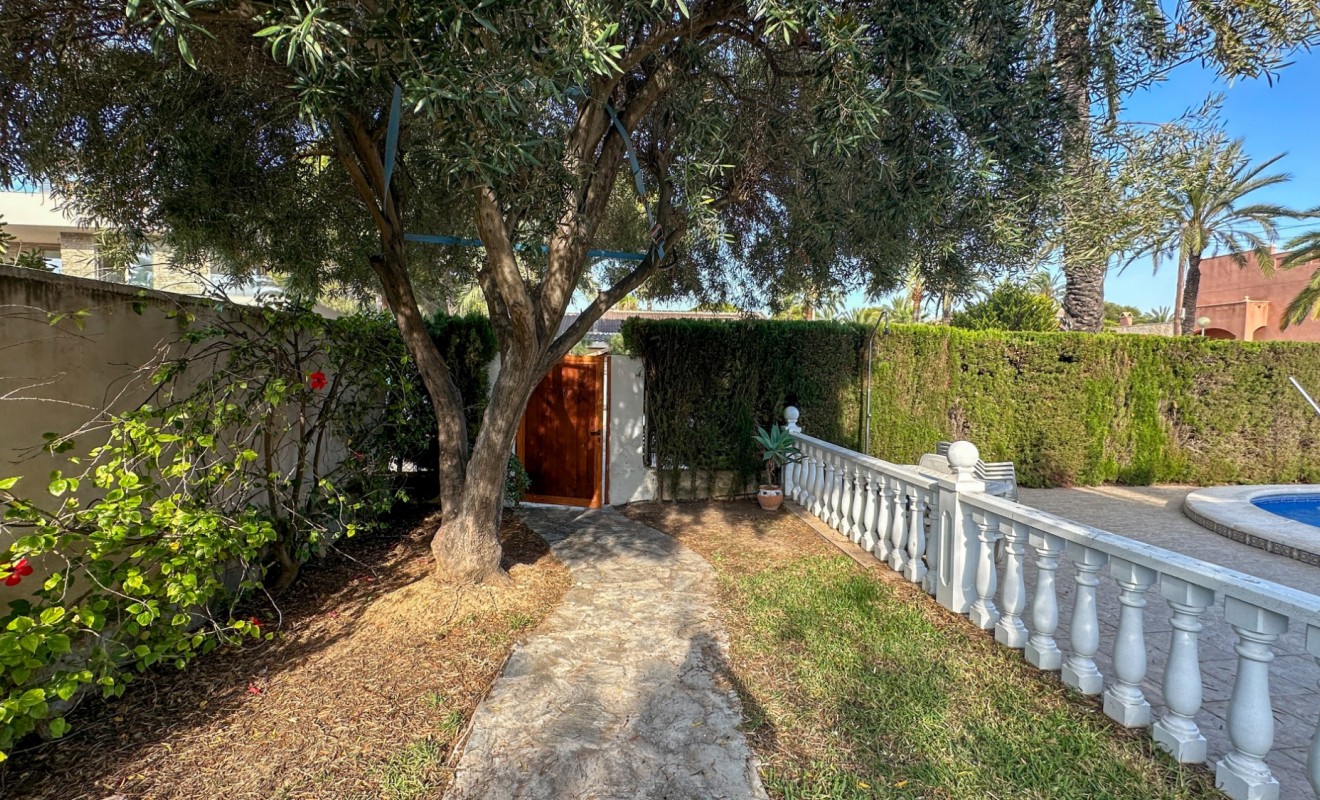 Revente - Villa - Cabo Roig