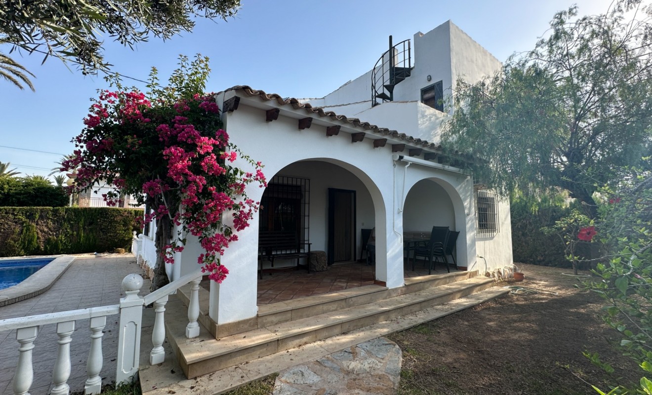 Revente - Villa - Cabo Roig