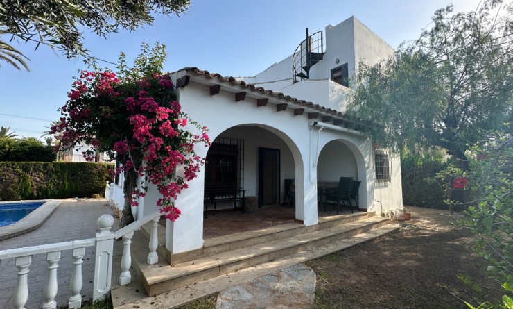 Revente - Villa - Cabo Roig