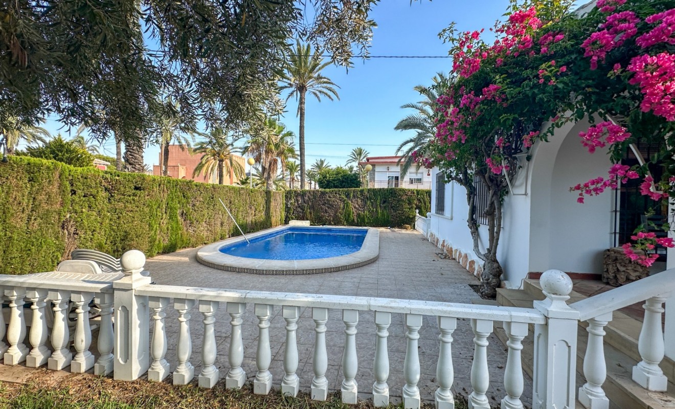 Revente - Villa - Cabo Roig