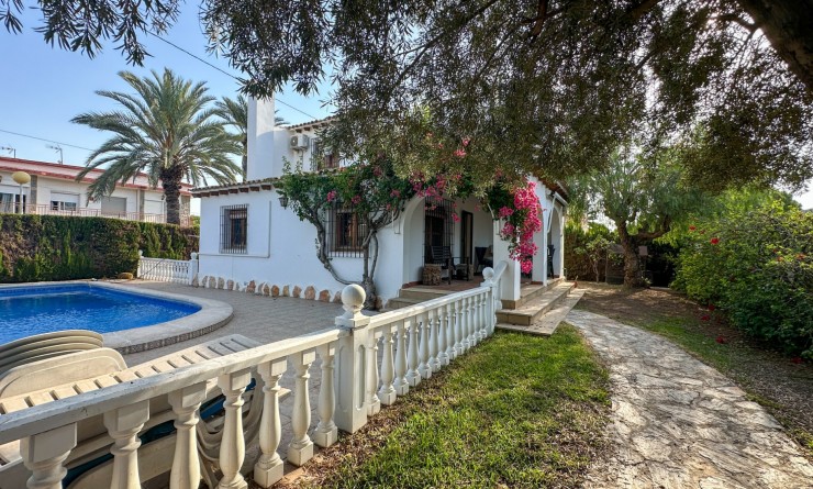 Revente - Villa - Cabo Roig