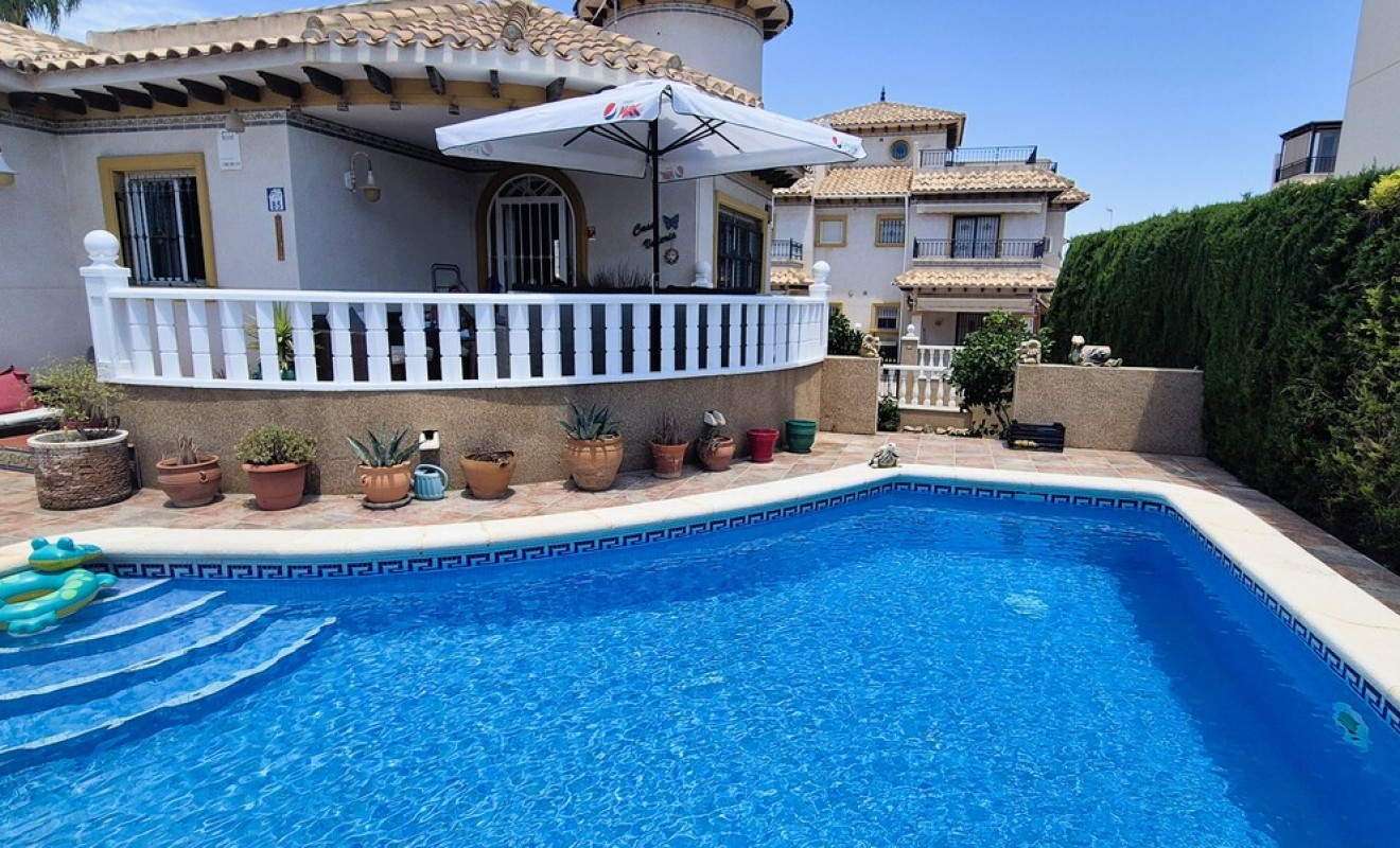 Wederverkoop - Villa - Villamartín - Costa Blanca
