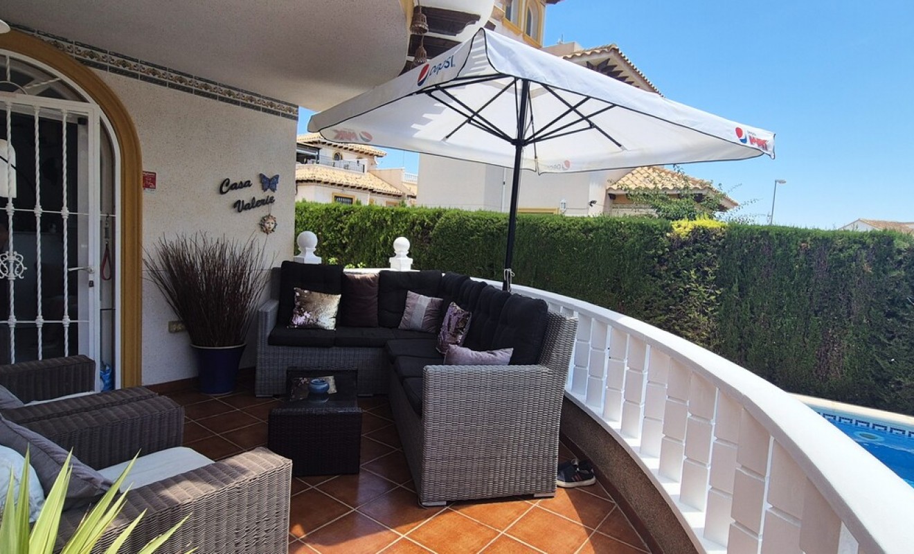 Wederverkoop - Villa - Villamartín - Costa Blanca