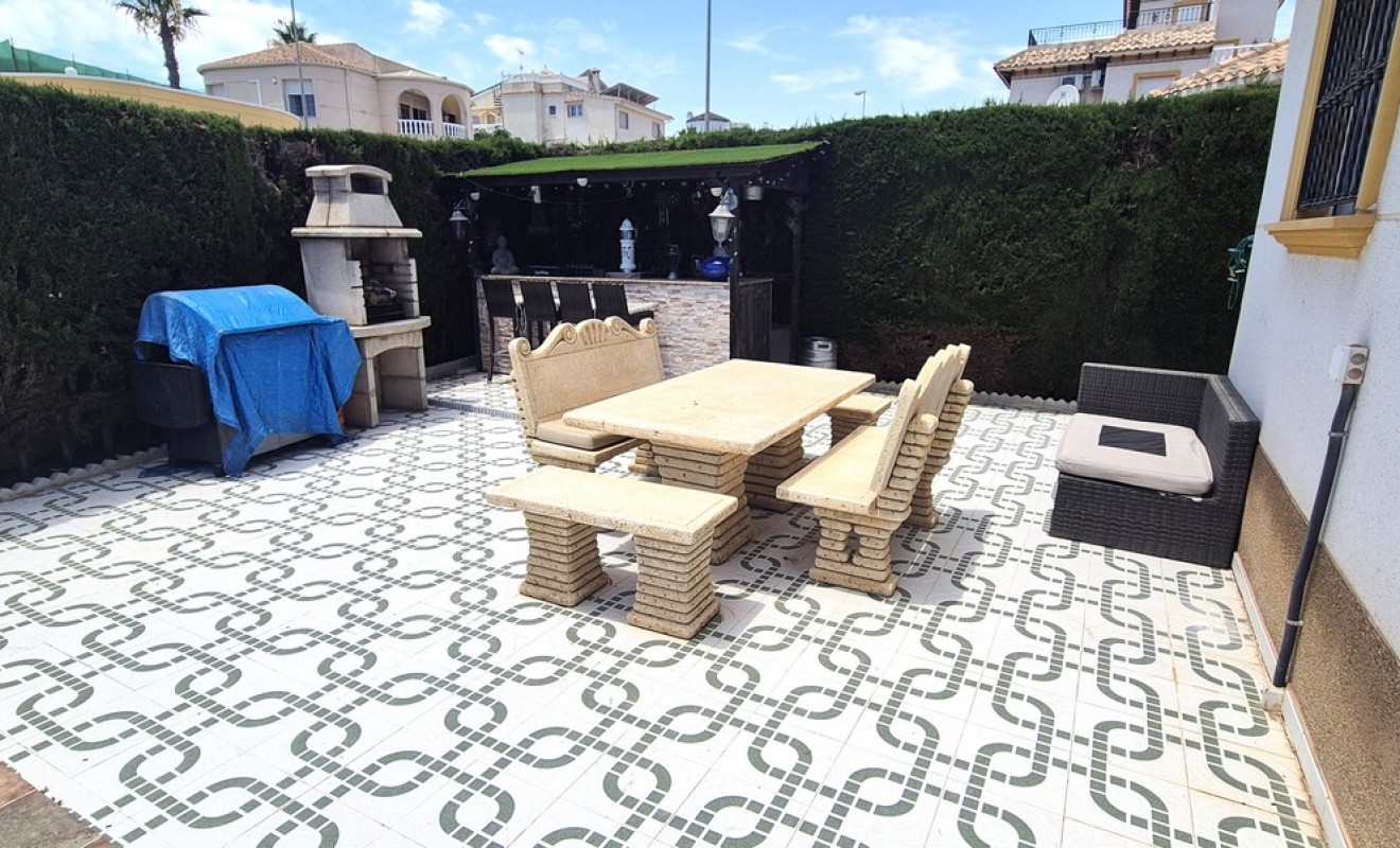 Wederverkoop - Villa - Villamartín - Costa Blanca
