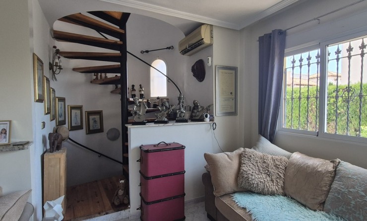 Wederverkoop - Villa - Villamartín - Costa Blanca
