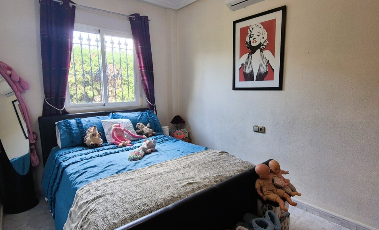 Wederverkoop - Villa - Villamartín - Costa Blanca