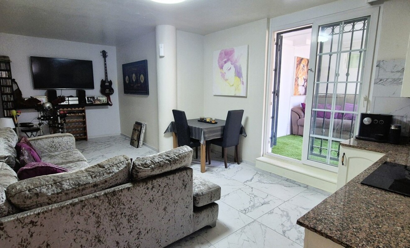 Wederverkoop - Villa - Villamartín - Costa Blanca