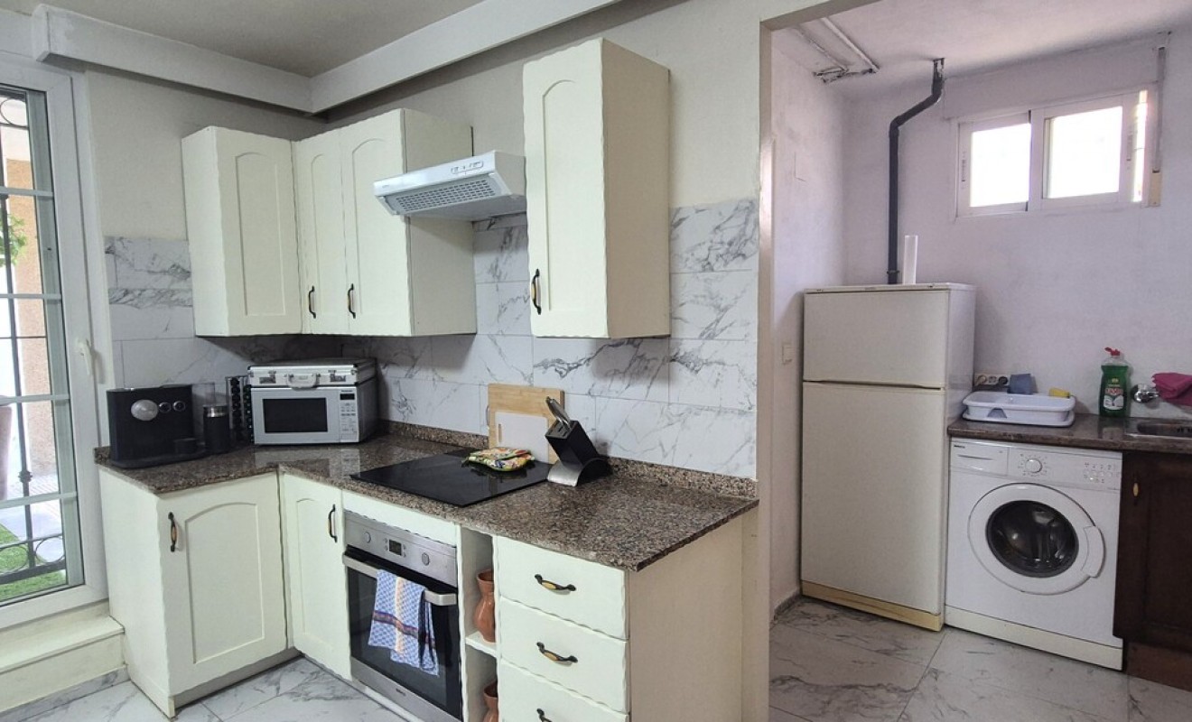 Wederverkoop - Villa - Villamartín - Costa Blanca