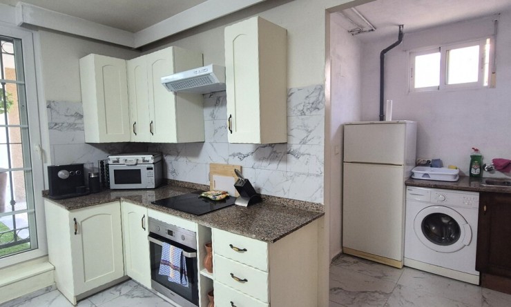 Wederverkoop - Villa - Villamartín - Costa Blanca
