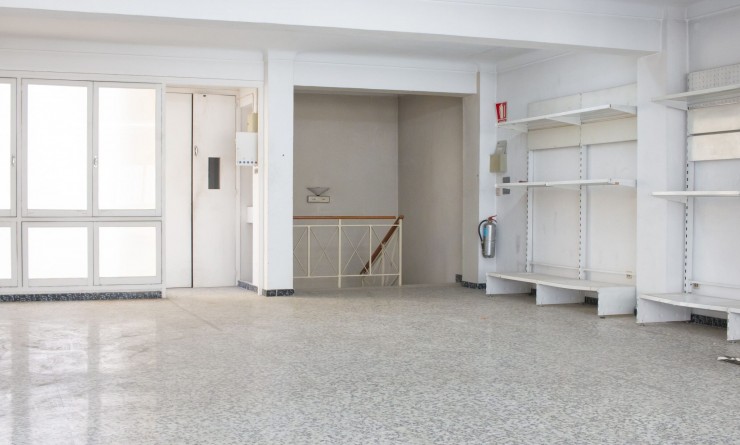 Wederverkoop - Building - Torrevieja - Centro