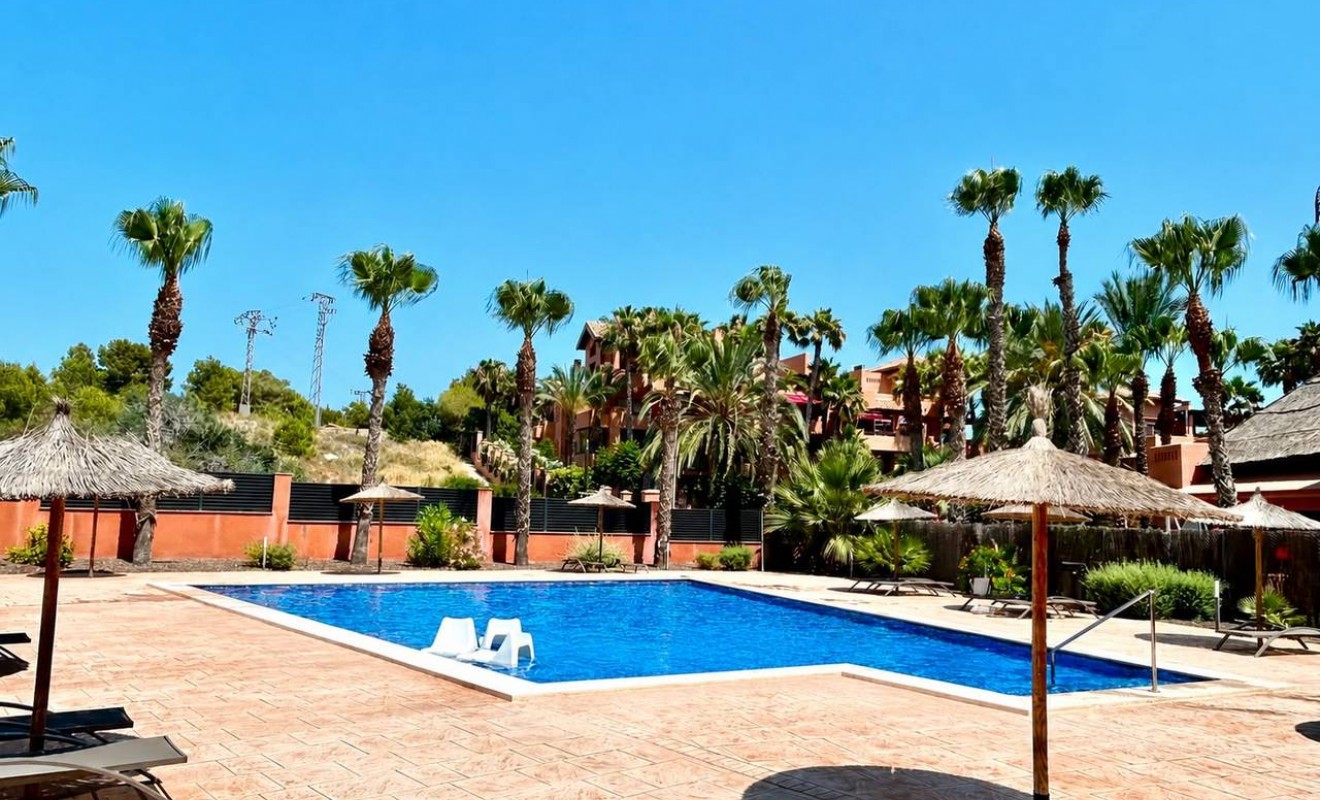 Sale - Apartment - Villamartín