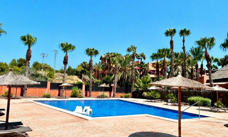Sale - Apartment - Villamartín