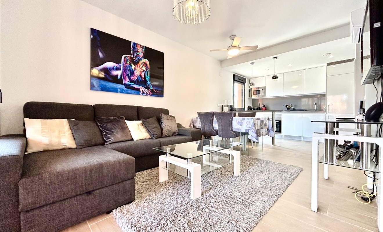 Sale - Apartment - Villamartín
