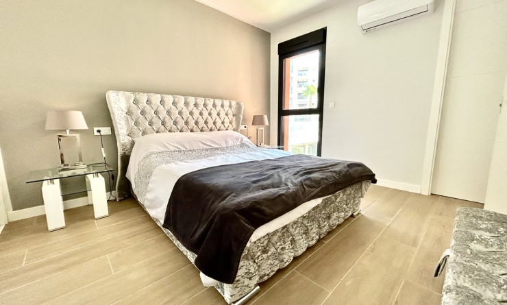 Sale - Apartment - Villamartín