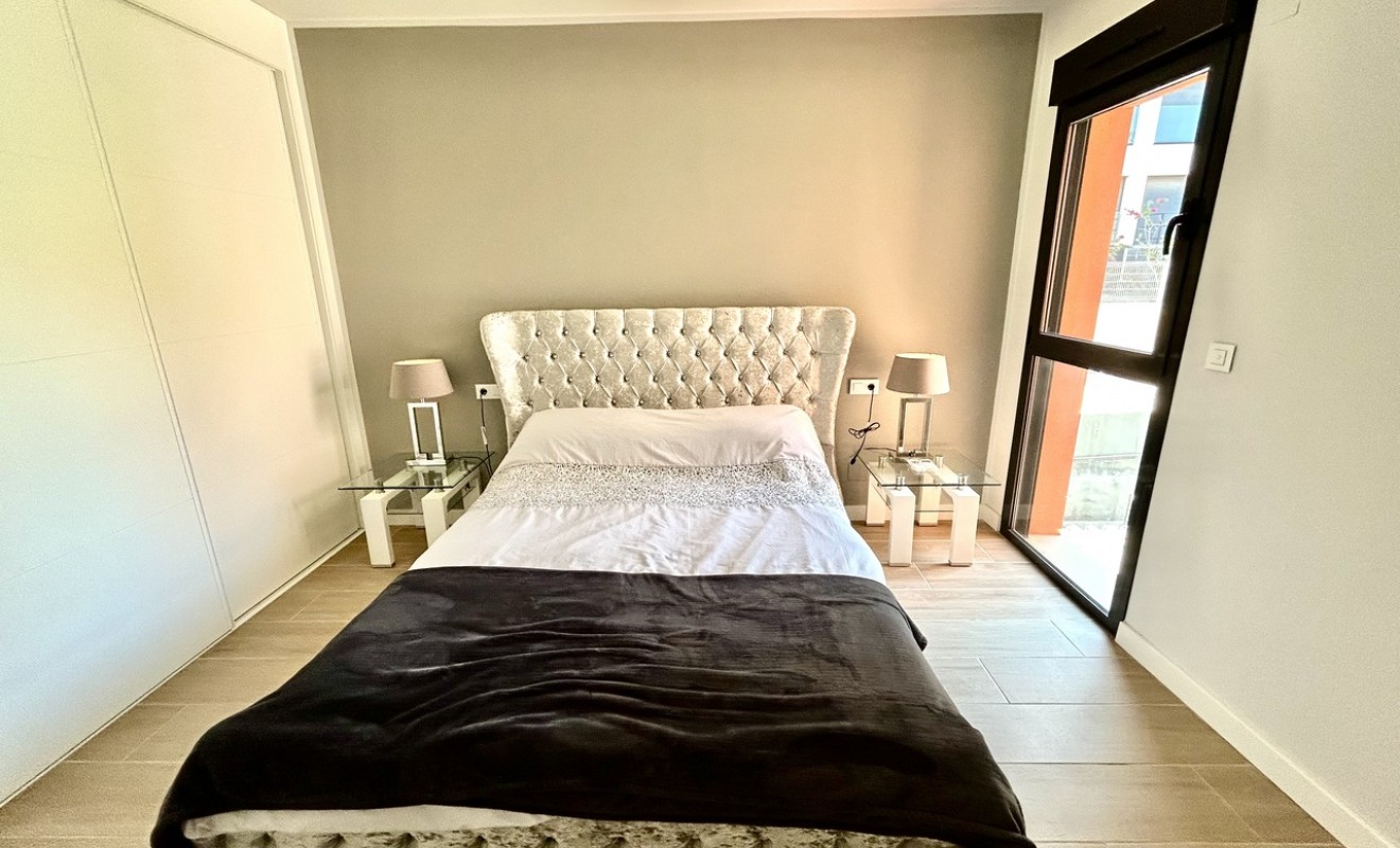 Sale - Apartment - Villamartín