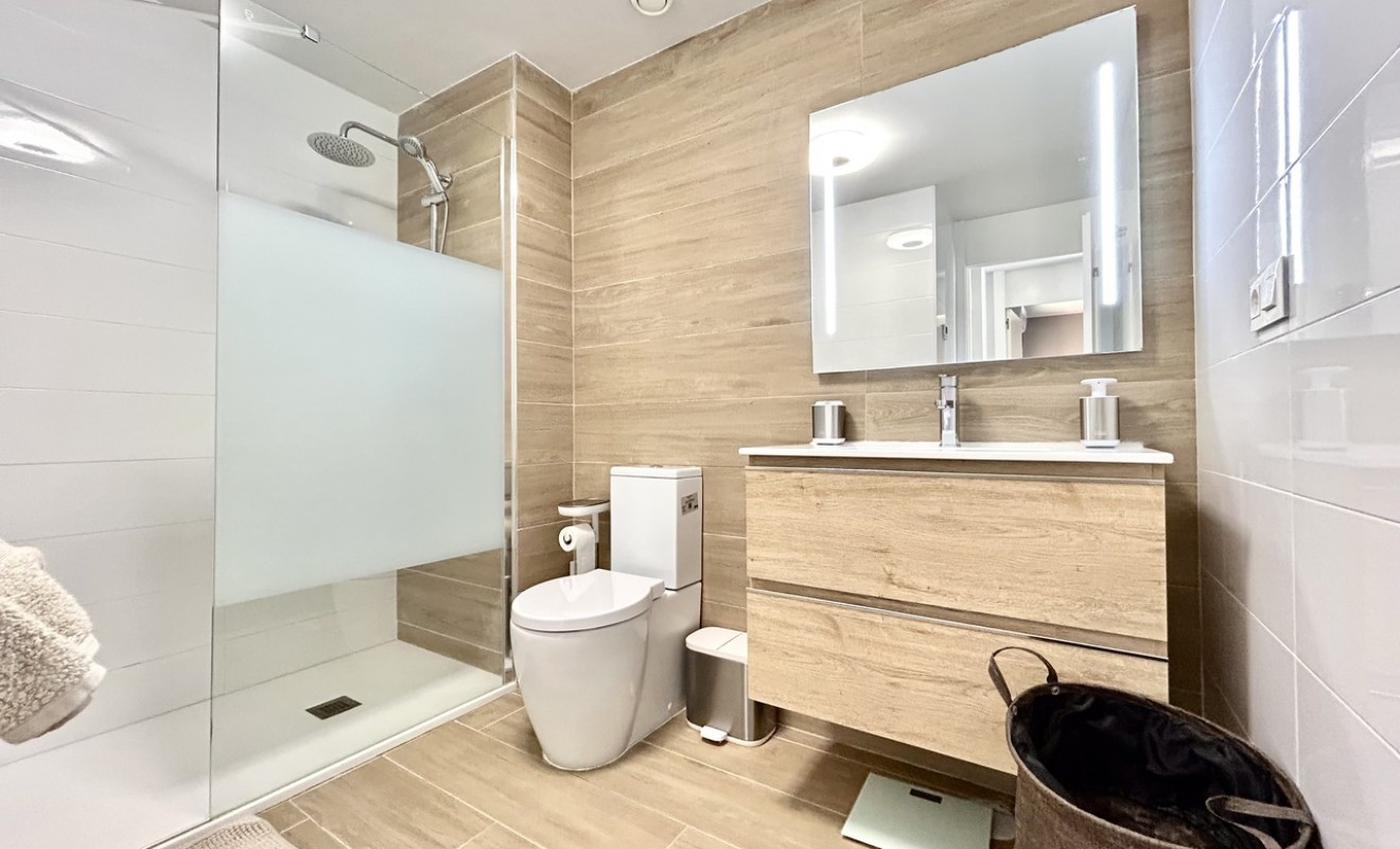 Sale - Apartment - Villamartín