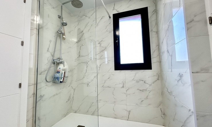 Sale - Apartment - Villamartín