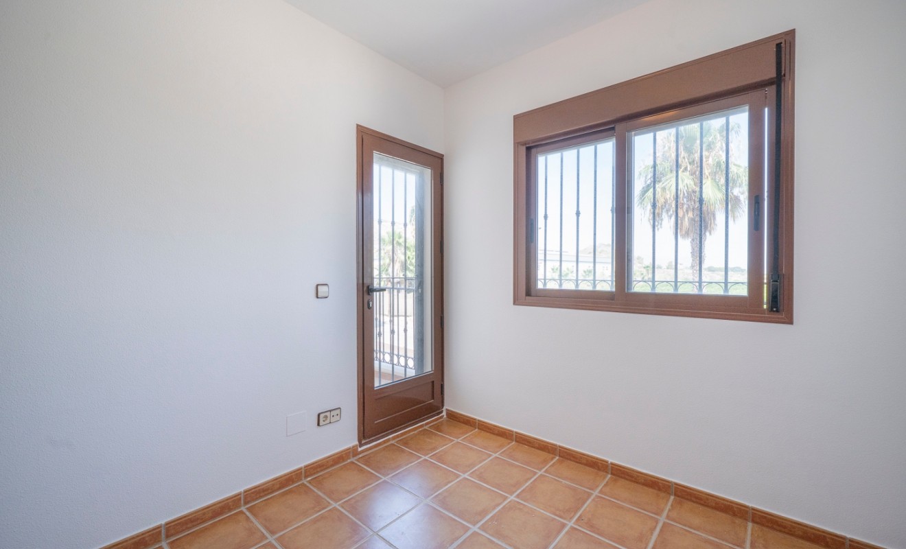 Wederverkoop - Semidetached - Algorfa