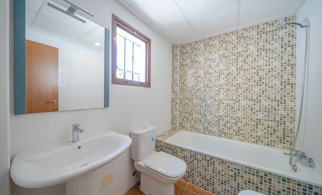 Wederverkoop - Semidetached - Algorfa