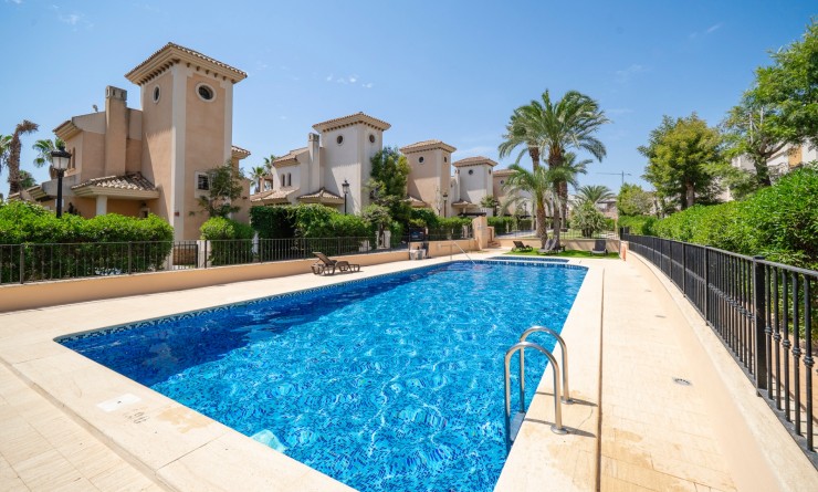 Wederverkoop - Semidetached - Algorfa