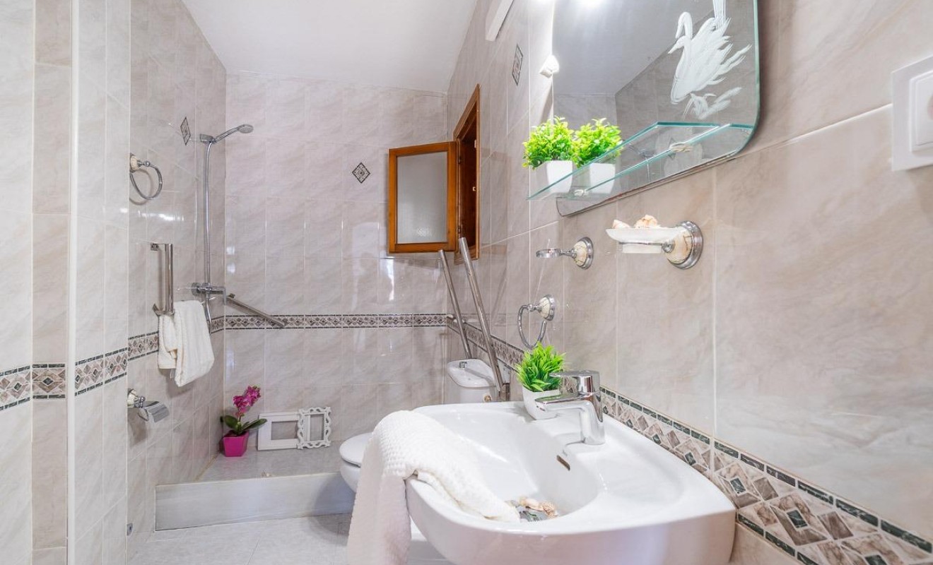 Wederverkoop - Bungalow - Torrevieja - La Siesta - El Salado - Torreta