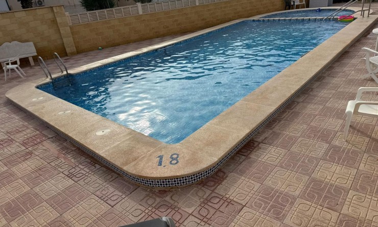 Wederverkoop - Bungalow - Torrevieja - La Siesta - El Salado - Torreta