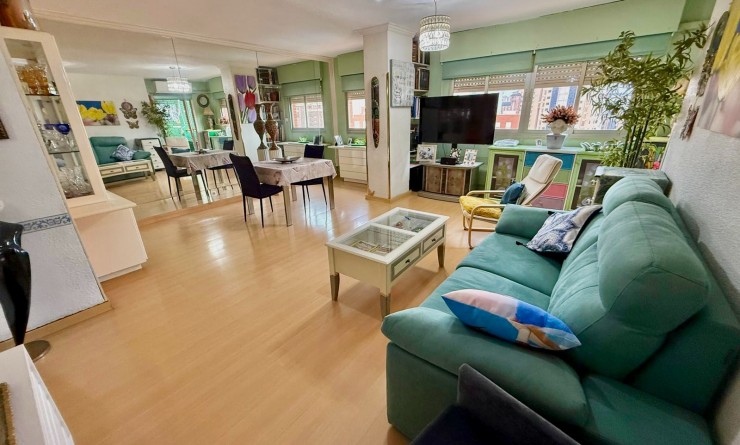 Wederverkoop - Apartment / flat - Benidorm - Levante