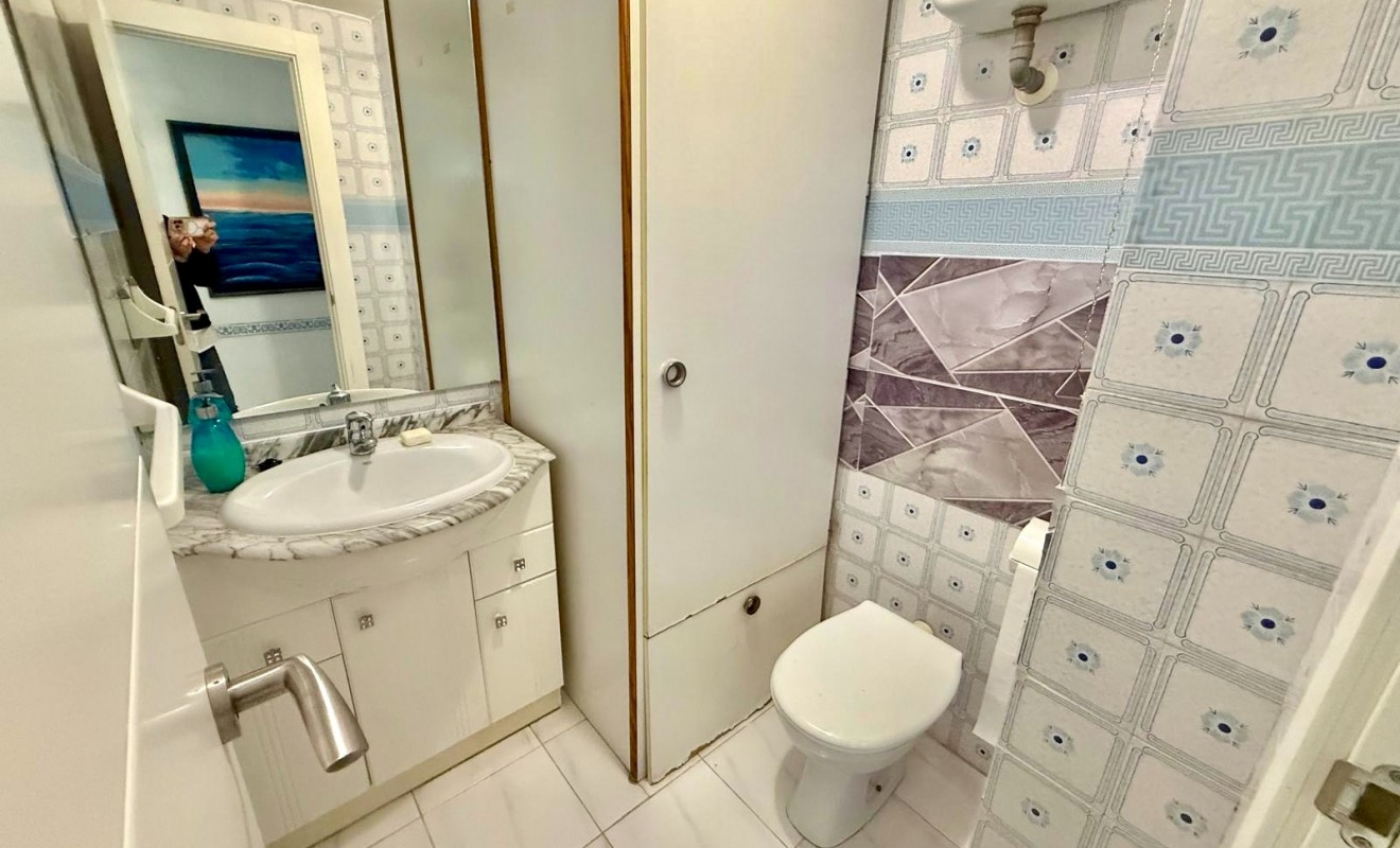 Wederverkoop - Apartment / flat - Benidorm - Levante