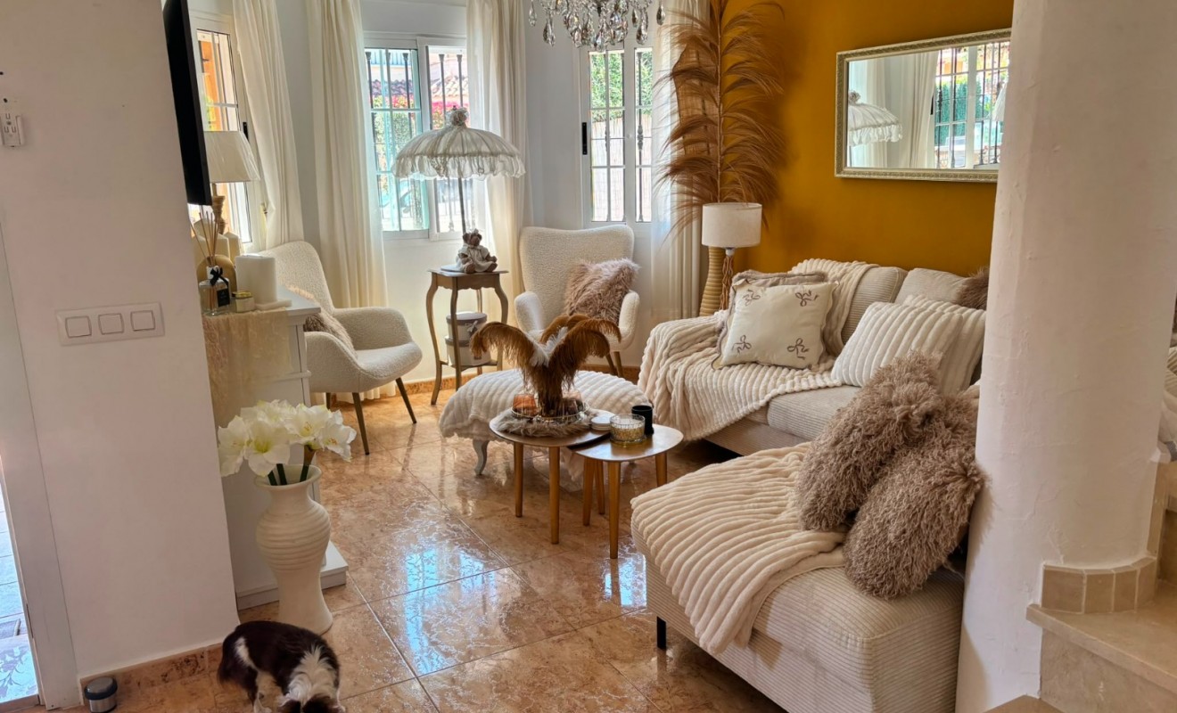 Revente - Villa - El Raso - Guardamar del Segura