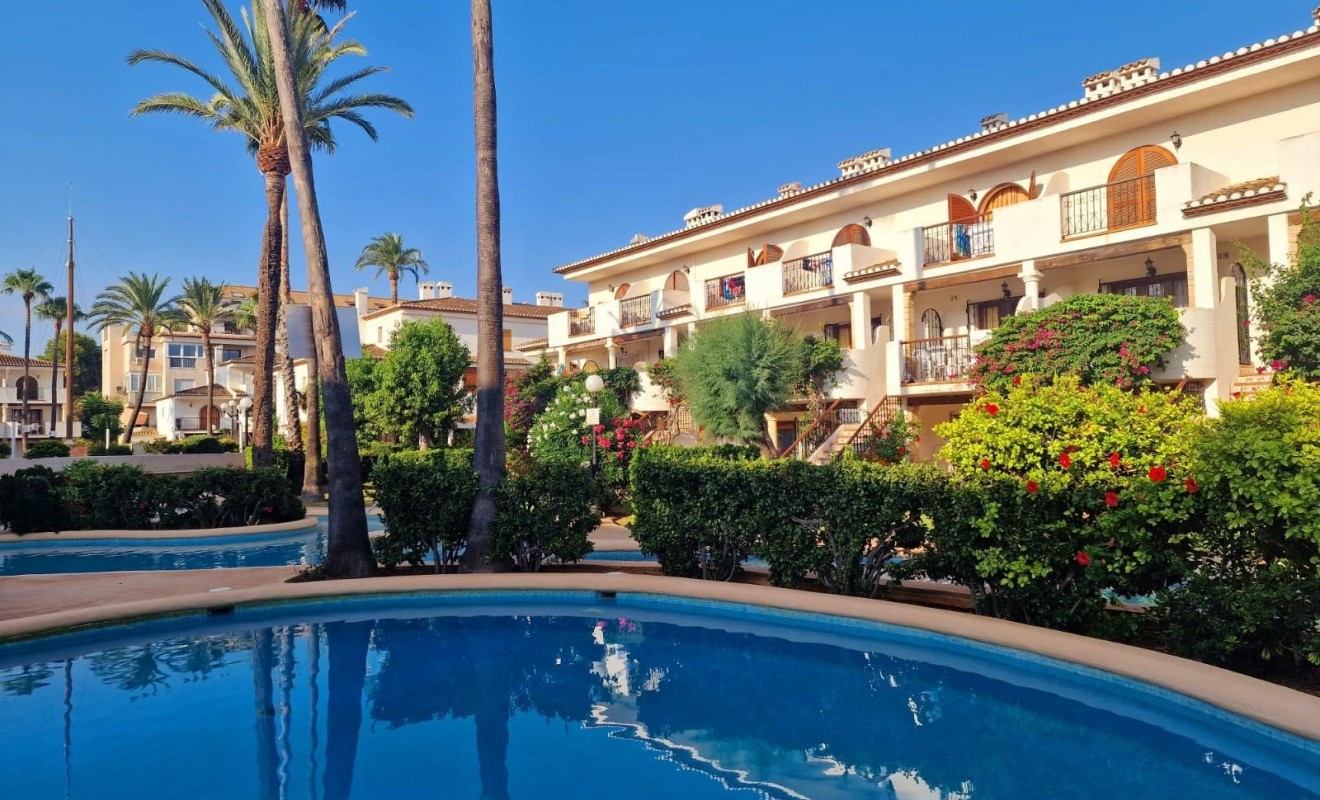 Wederverkoop - Apartment / flat - Denia - Les Marines - Las Marinas