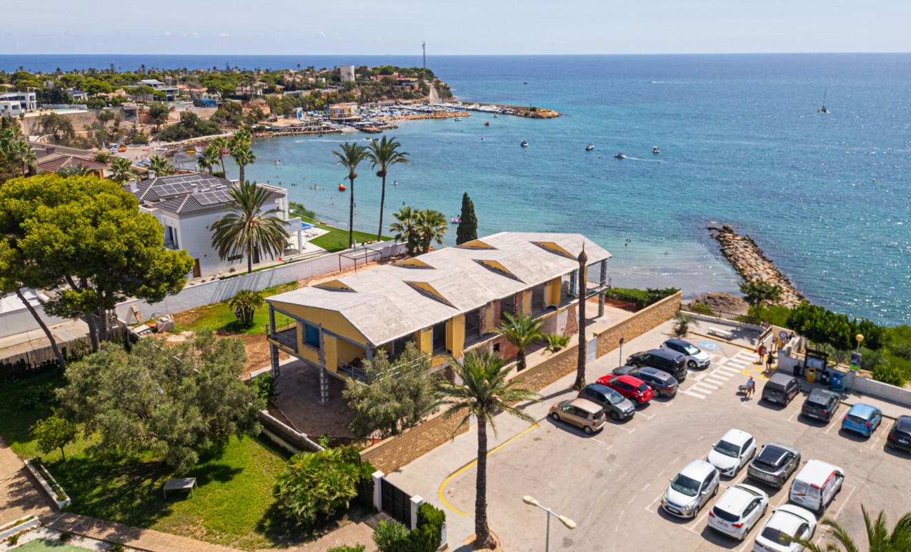 Sale - Villa - Orihuela Costa - Cabo Roig
