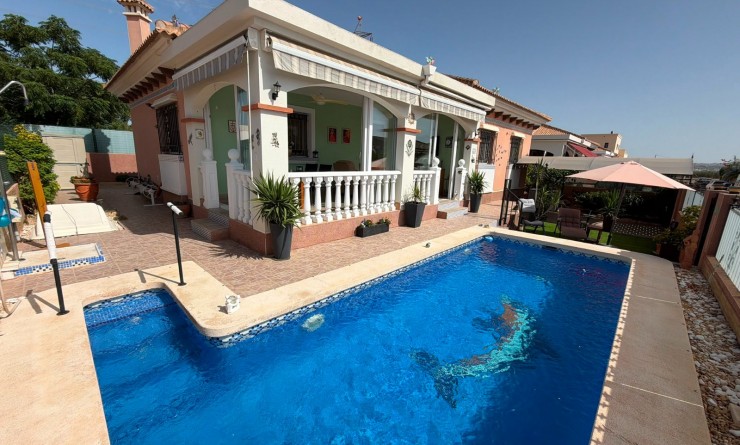 Wederverkoop - Detached villa - Los Montesinos - La herrada