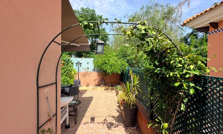 Wederverkoop - Detached villa - Los Montesinos - La herrada