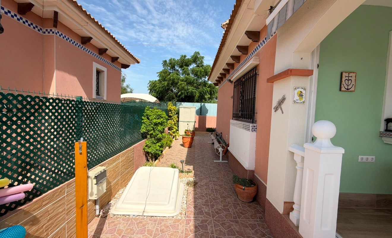 Wederverkoop - Detached villa - Los Montesinos - La herrada