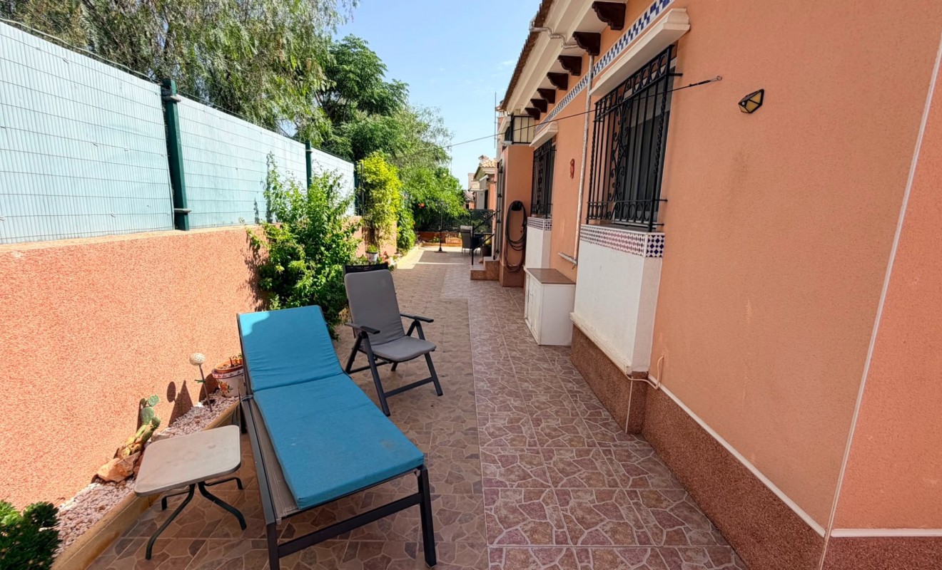 Wederverkoop - Detached villa - Los Montesinos - La herrada