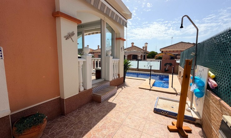 Wederverkoop - Detached villa - Los Montesinos - La herrada